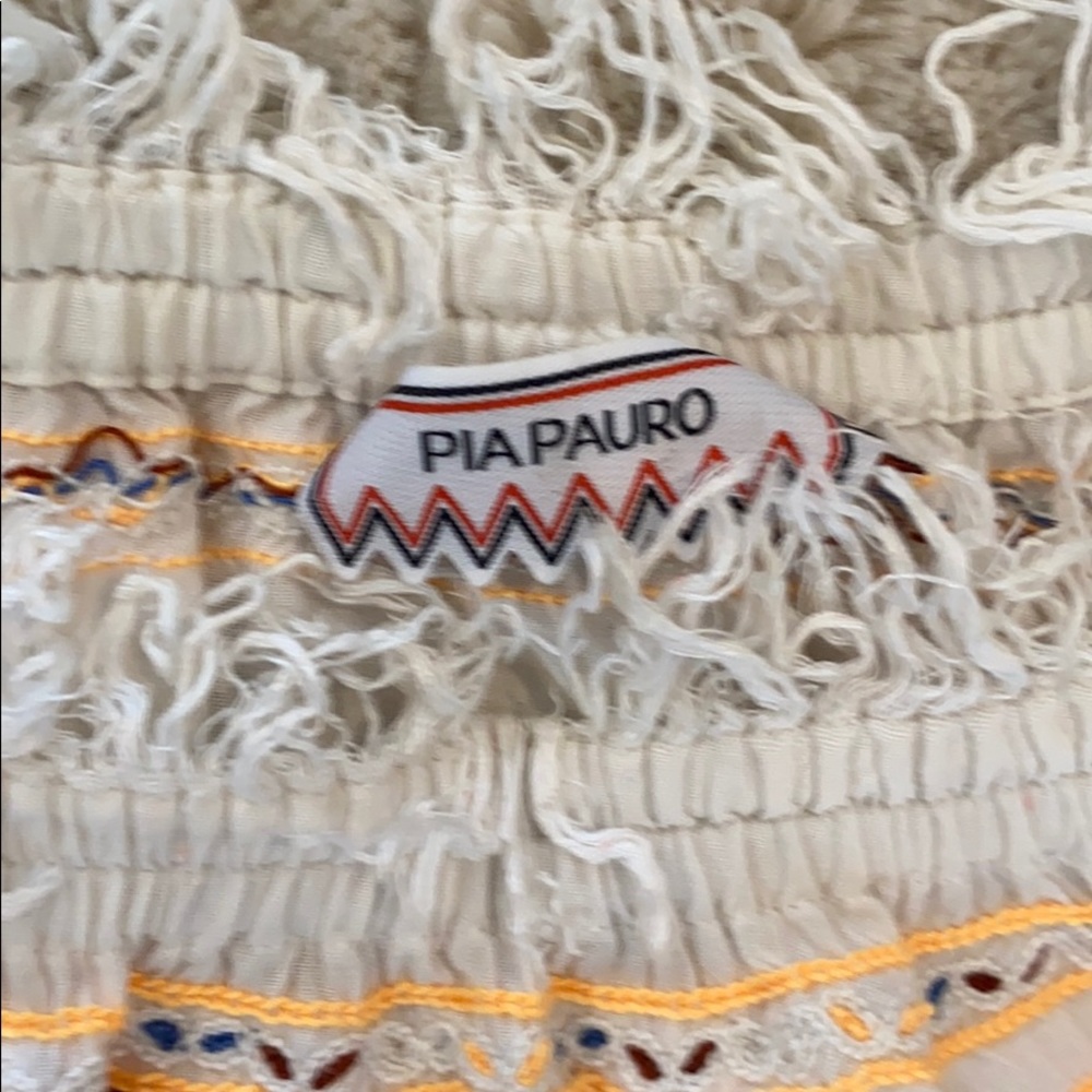 Pia Pauro, off the shoulder embroidered dress - Picture 9 of 12